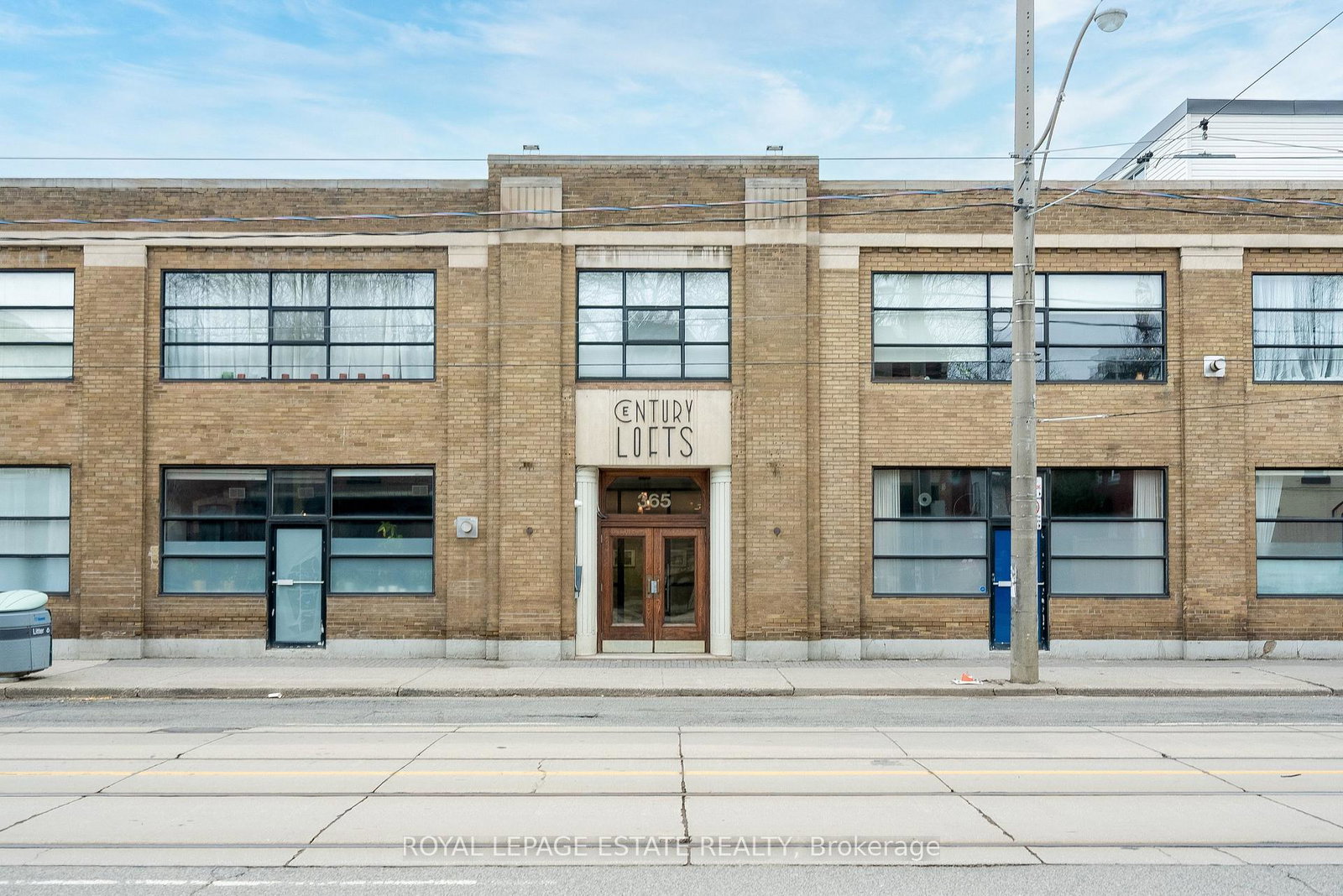 365-dundas-street-e-toronto-ontario-c13146366