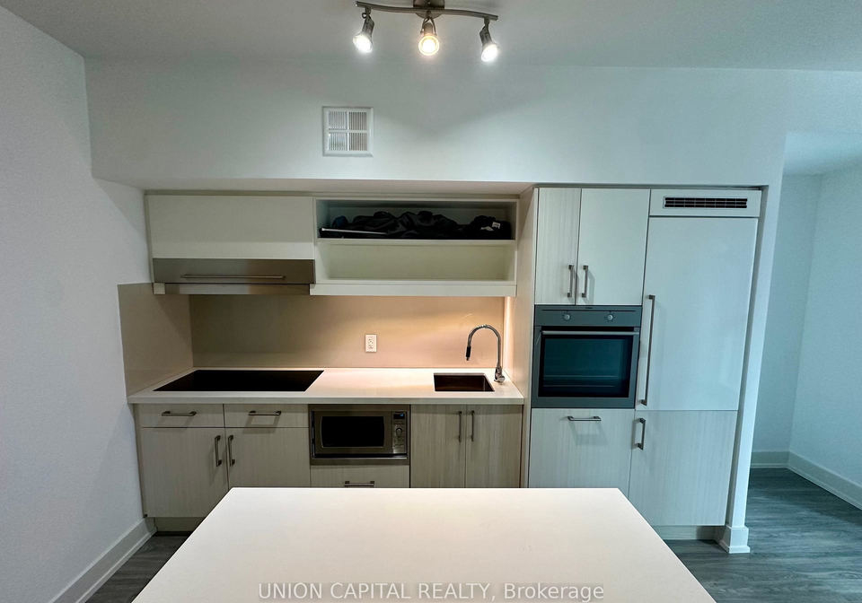 39-sherbourne-street-toronto-ontario-c13146602