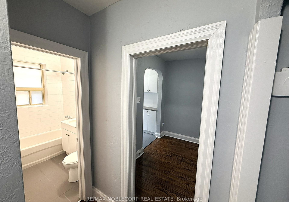 1377-bayview-avenue-east-york-ontario-c13146658