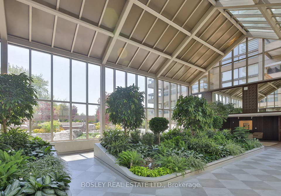 63-st-clair-avenue-w-toronto-ontario-c13146790