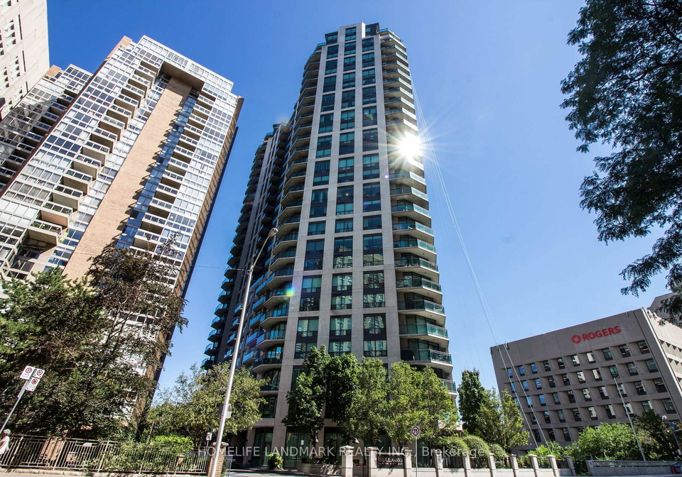300-bloor-street-e-toronto-ontario-c13146854