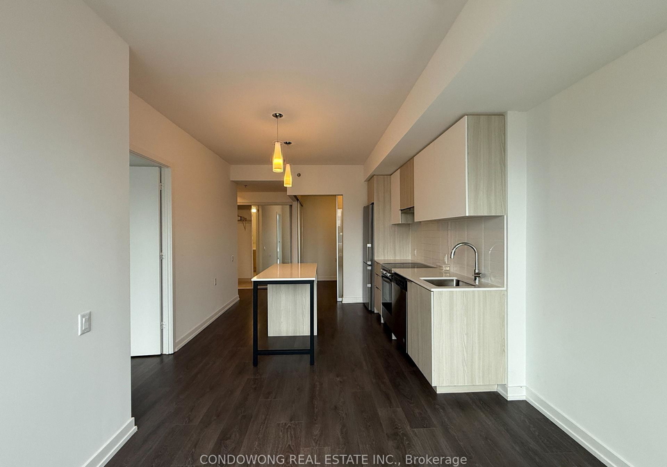203-college-street-toronto-ontario-c13146938