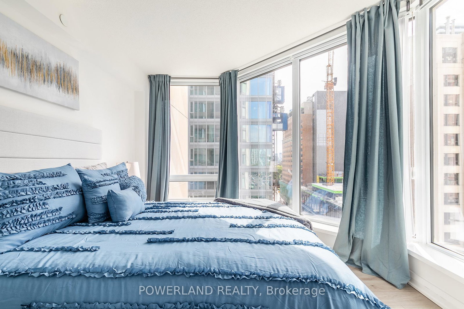 155-yorkville-avenue-toronto-ontario-c13147116