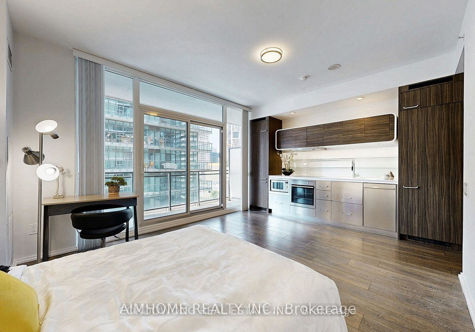 45-charles-street-e-toronto-ontario-c13147224