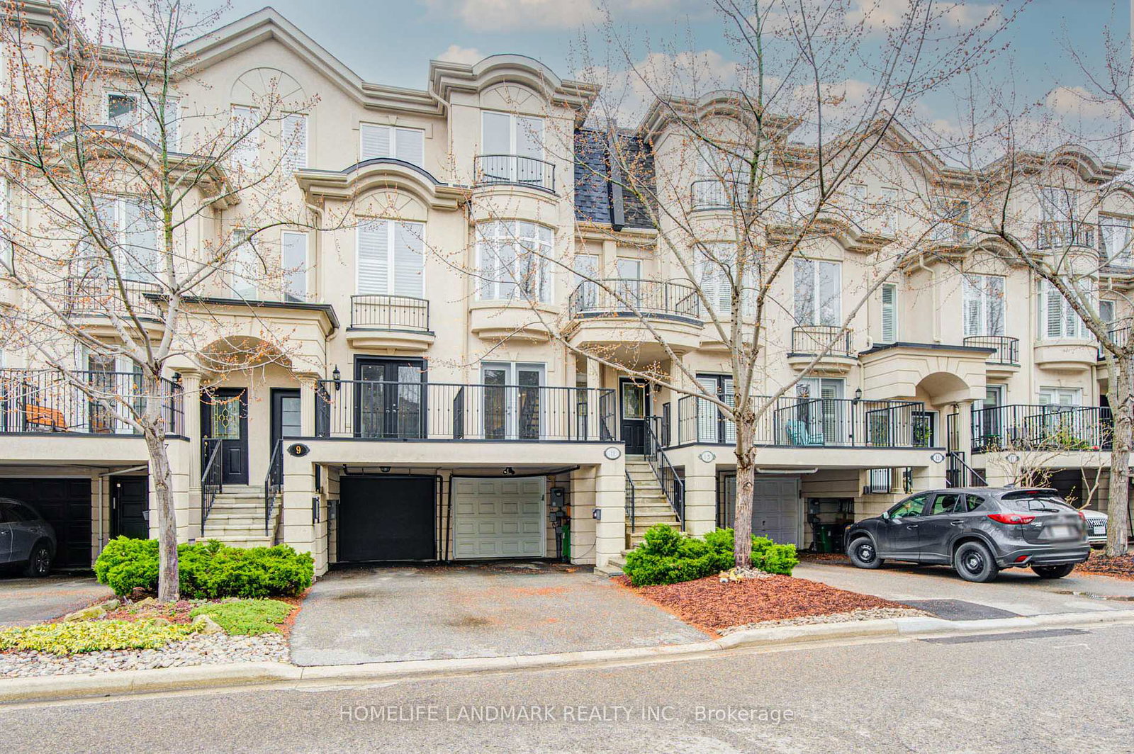 11-humphrey-gate-north-york-ontario-c13147316