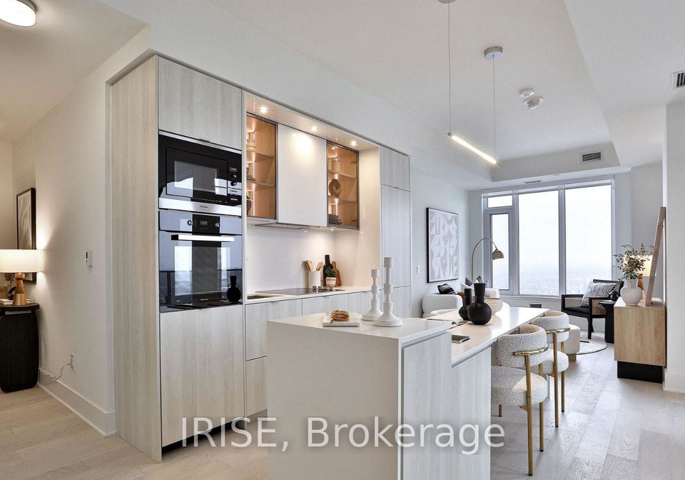 11-yorkville-avenue-toronto-ontario-c13147322