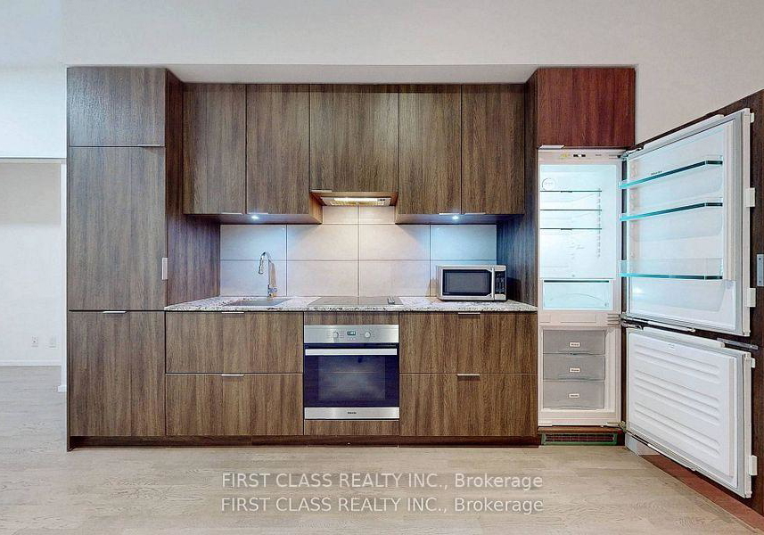 5-st-joseph-street-toronto-ontario-c13147342
