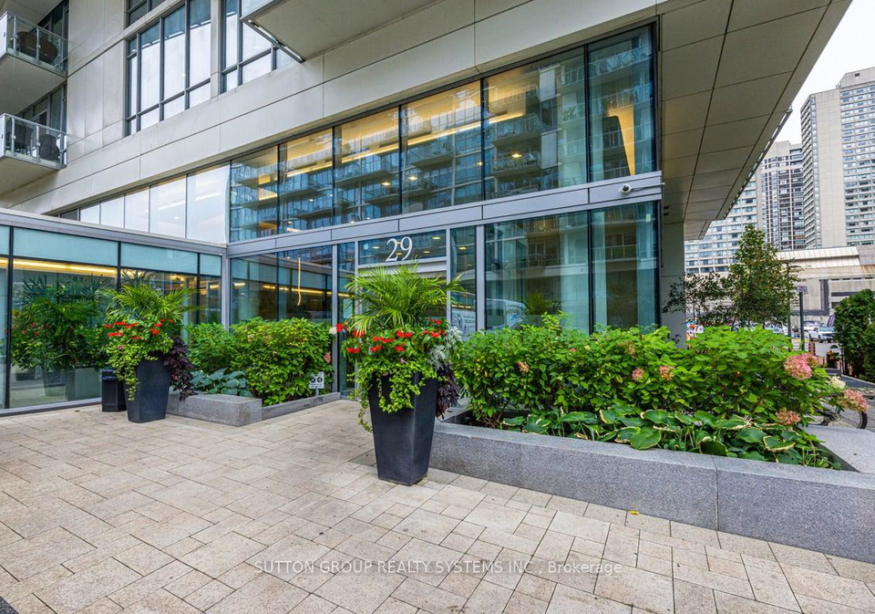 29-queens-quay-e-toronto-ontario-c13147450