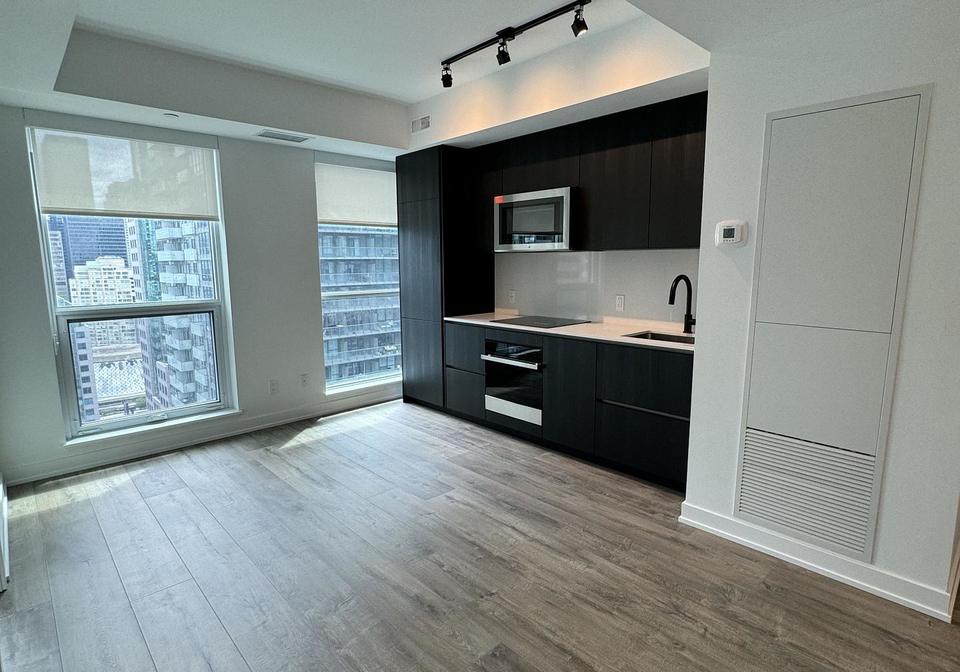 327-king-street-w-toronto-ontario-c13147736