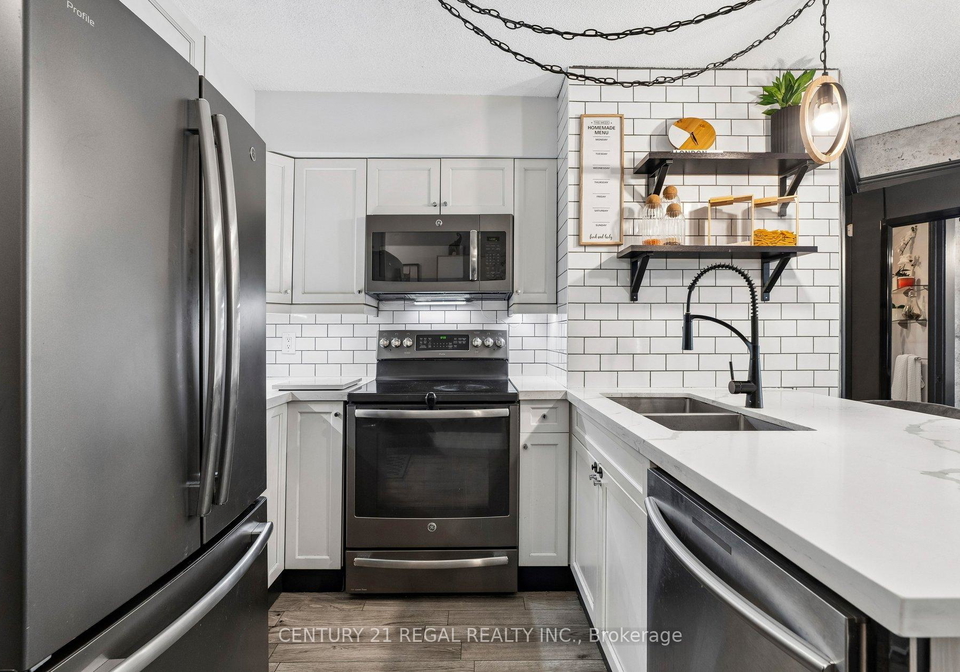 361-front-street-w-toronto-ontario-c13147924