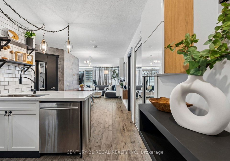 361-front-street-w-toronto-ontario-c13147924