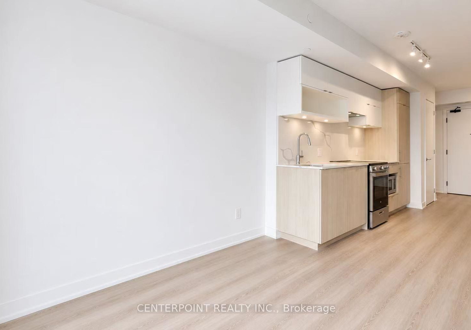 100-queen-street-e-toronto-ontario-c13148000