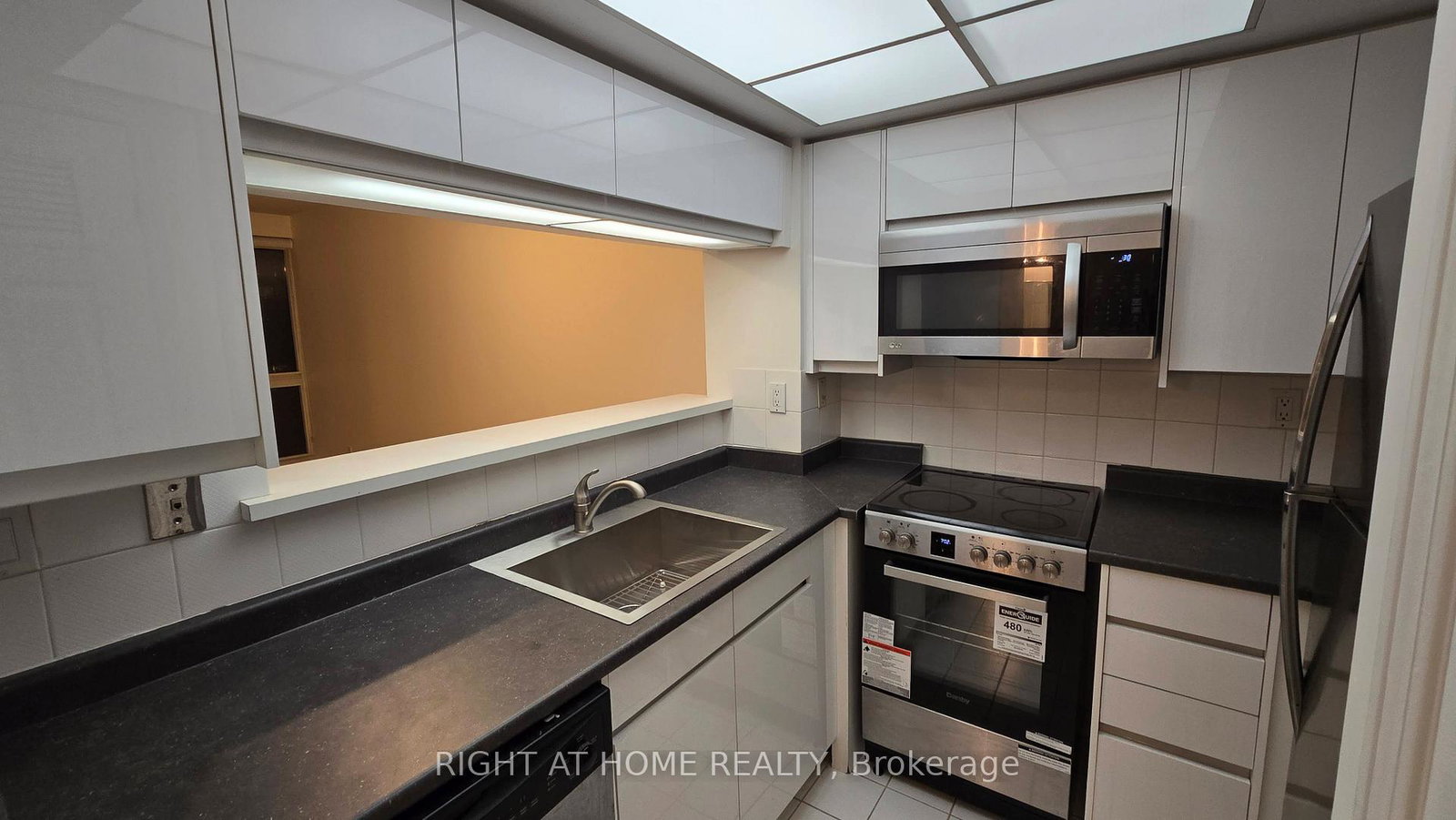7-broadway-avenue-toronto-ontario-c13148350