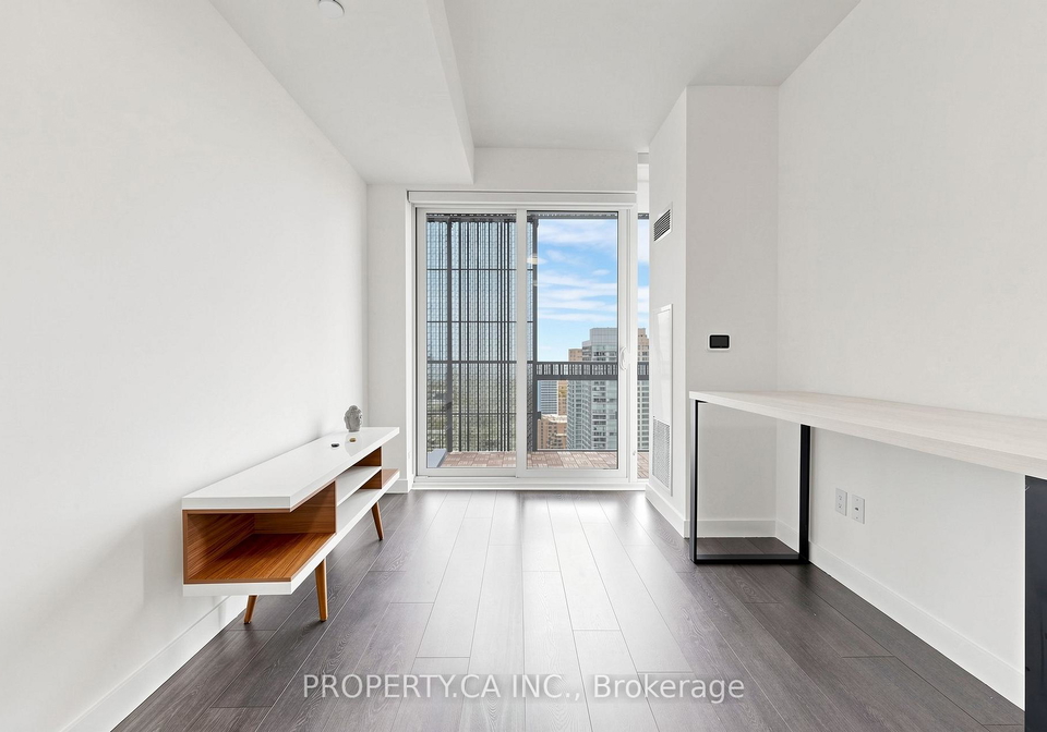 8-eglinton-avenue-e-toronto-ontario-c13148418