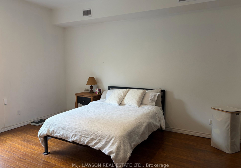 230-queen-street-e-toronto-ontario-c13148548