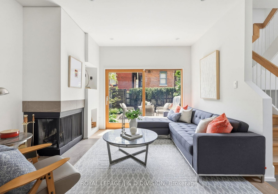 11c-tranby-avenue-toronto-ontario-c13148720