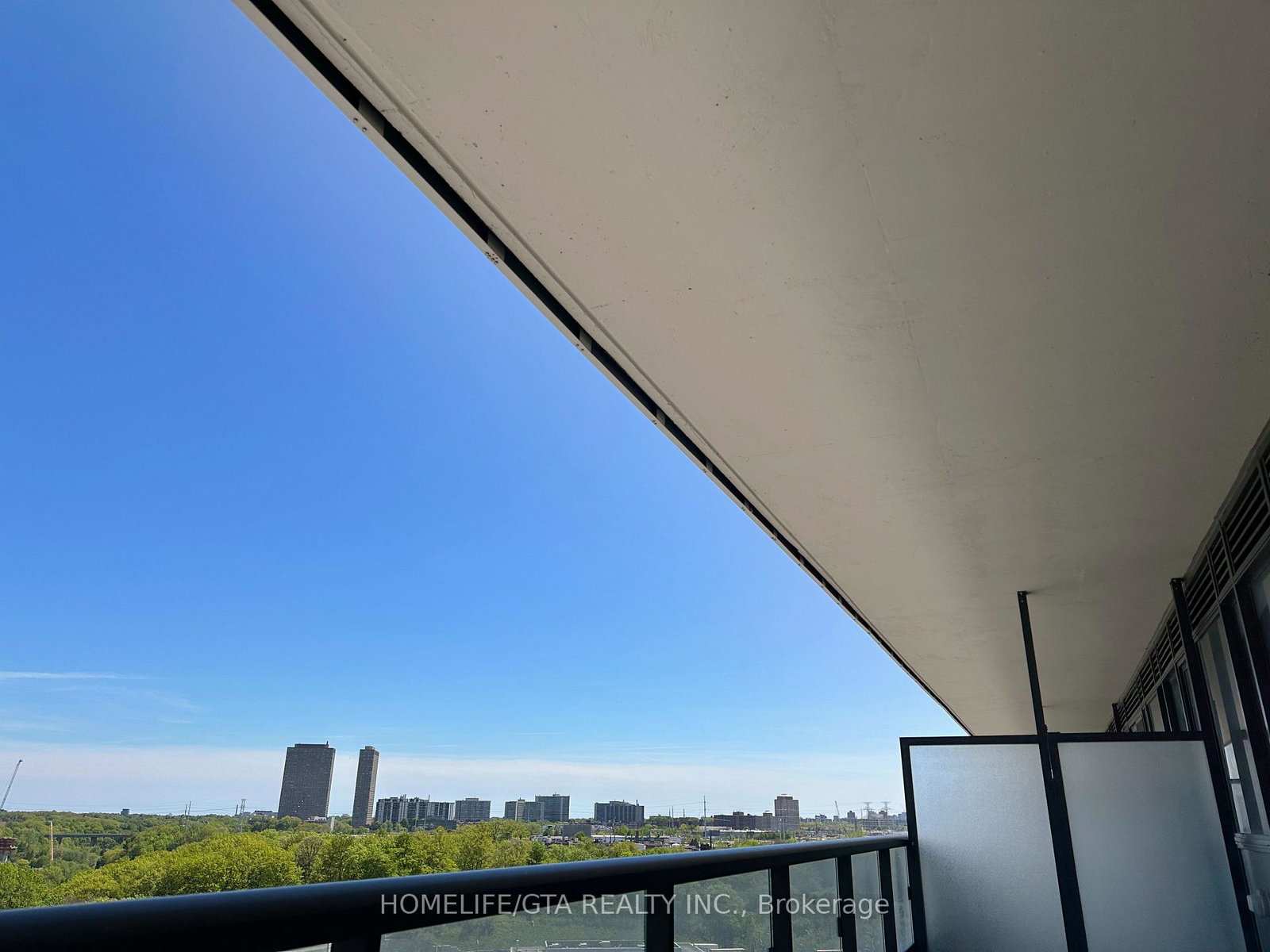 10-inn-on-the-park-drive-north-york-ontario-c13148802