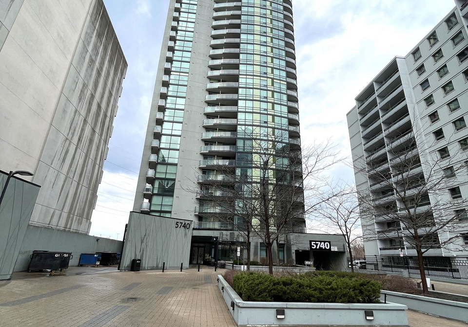 5740-yonge-street-toronto-ontario-c13148912
