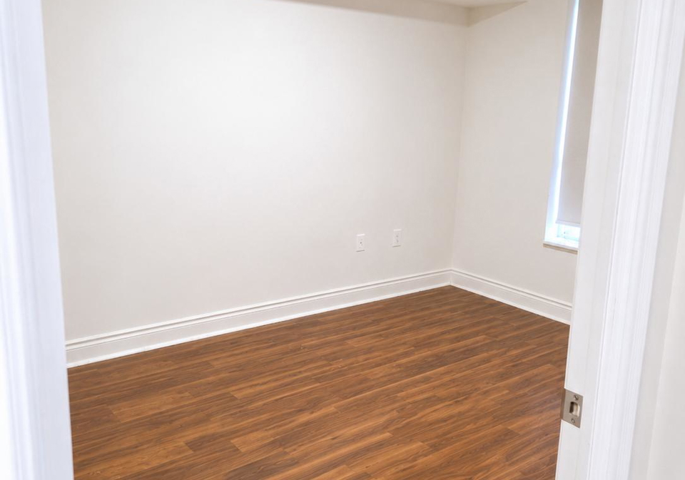 500-doris-avenue-north-york-ontario-c13148980