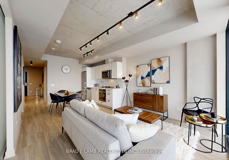 458-richmond-street-w-toronto-ontario-c13149138