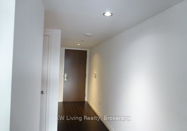 386-yonge-street-toronto-ontario-c13149200