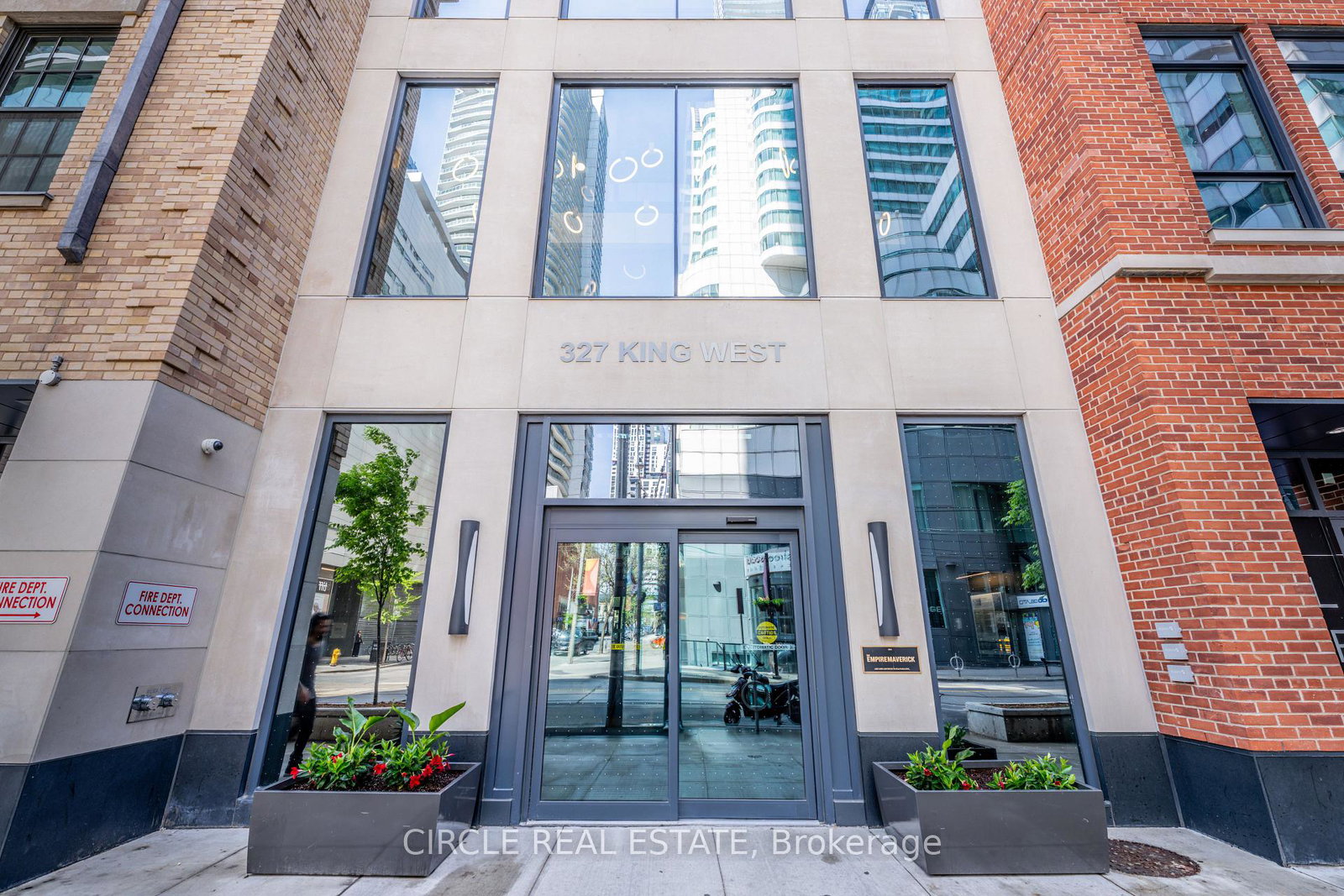 327-king-street-w-toronto-ontario-c13149324