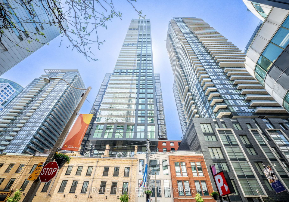 327-king-street-w-toronto-ontario-c13149324