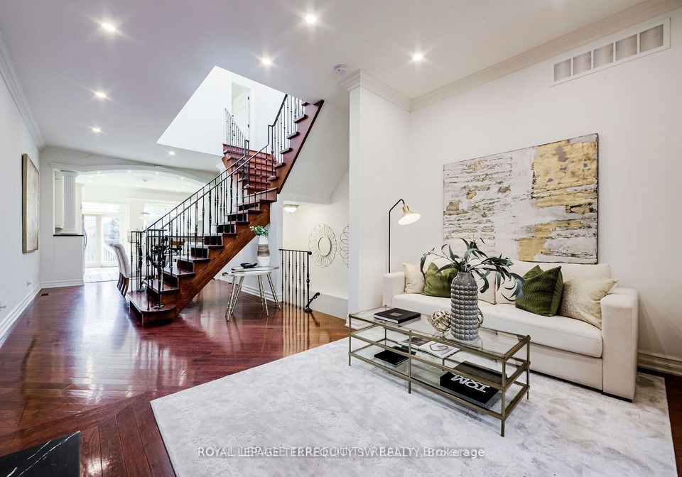 329-lippincott-street-toronto-ontario-c13149568