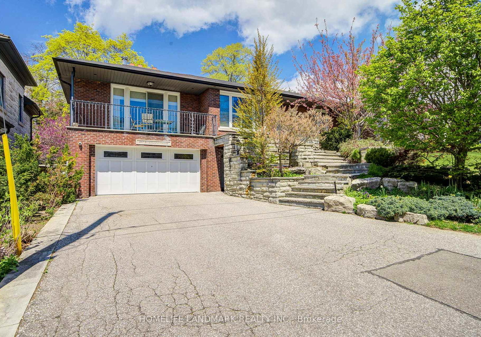102-stratford-crescent-north-york-ontario-c13149578