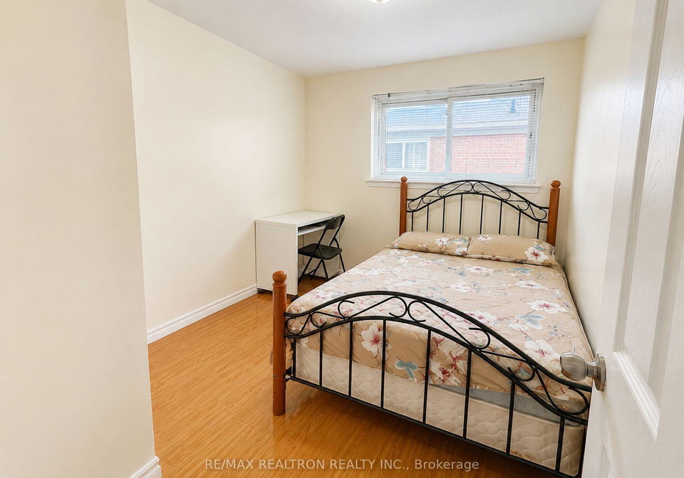7-fontainbleau-drive-toronto-ontario-c13149866