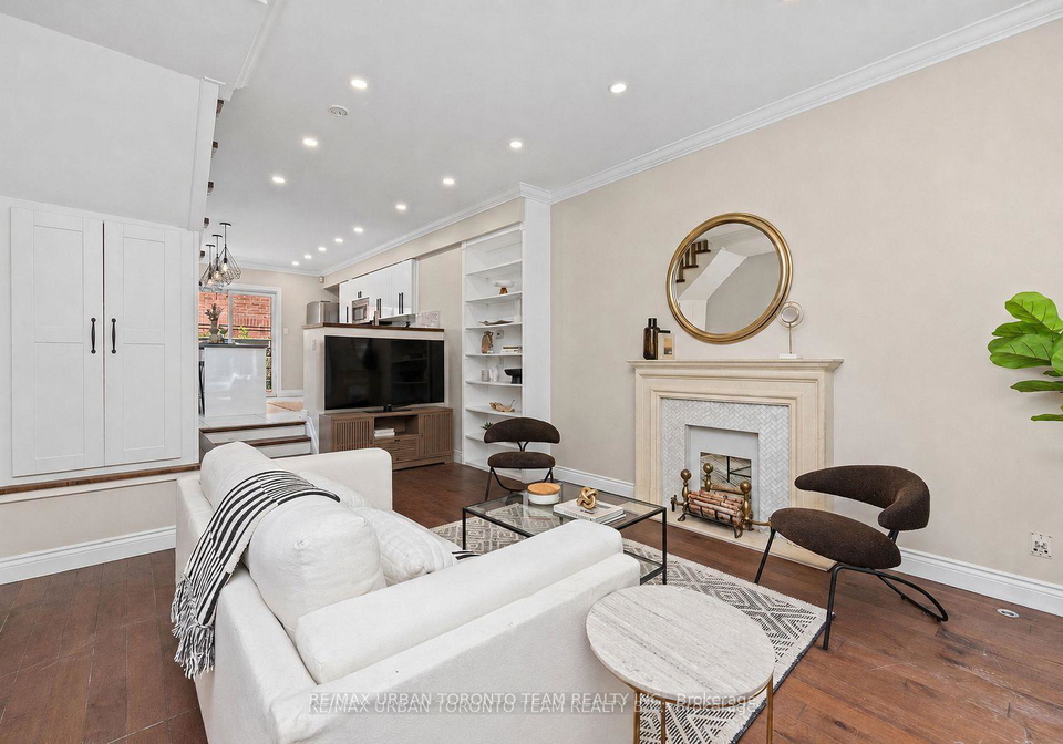 12-old-primrose-lane-toronto-ontario-c13149954