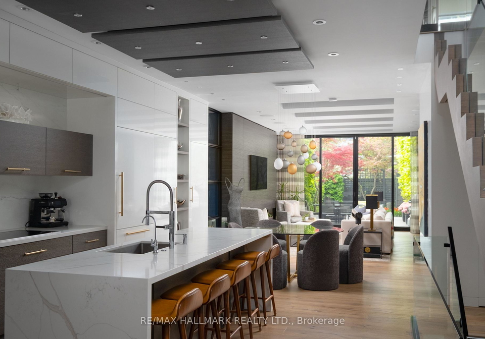 23-lowther-avenue-toronto-ontario-c13150142