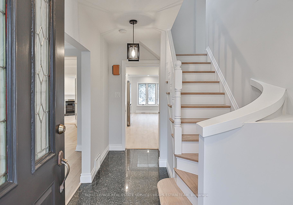 27-southlea-avenue-east-york-ontario-c13150254