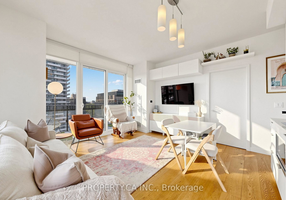 8-eglinton-avenue-e-toronto-ontario-c13150300