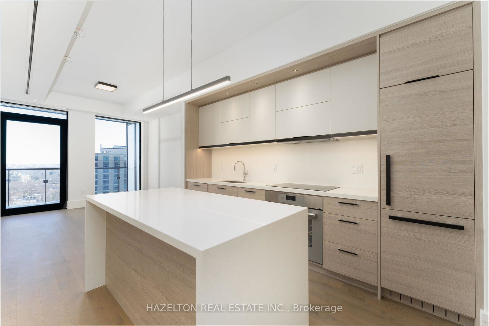 215-lonsdale-route-toronto-ontario-c13150512