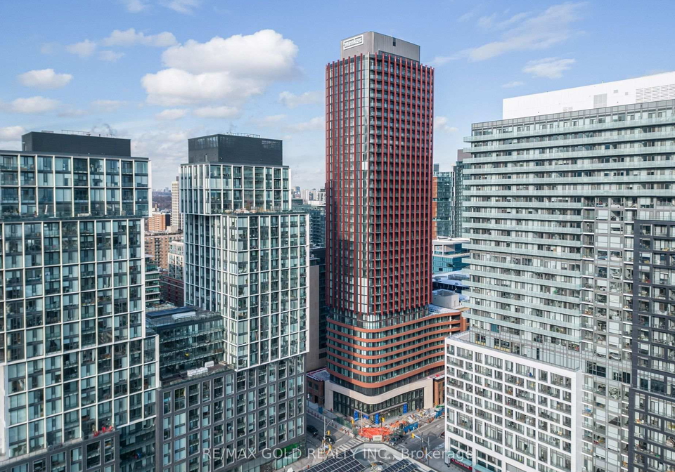 180-front-street-e-toronto-ontario-c13150660