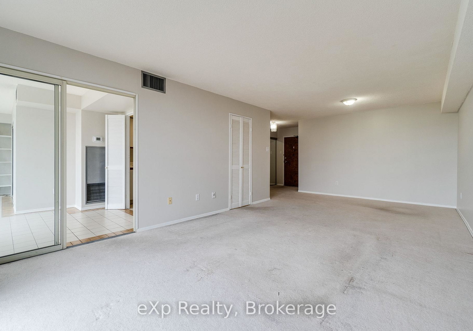 5460-yonge-street-toronto-ontario-c13150798