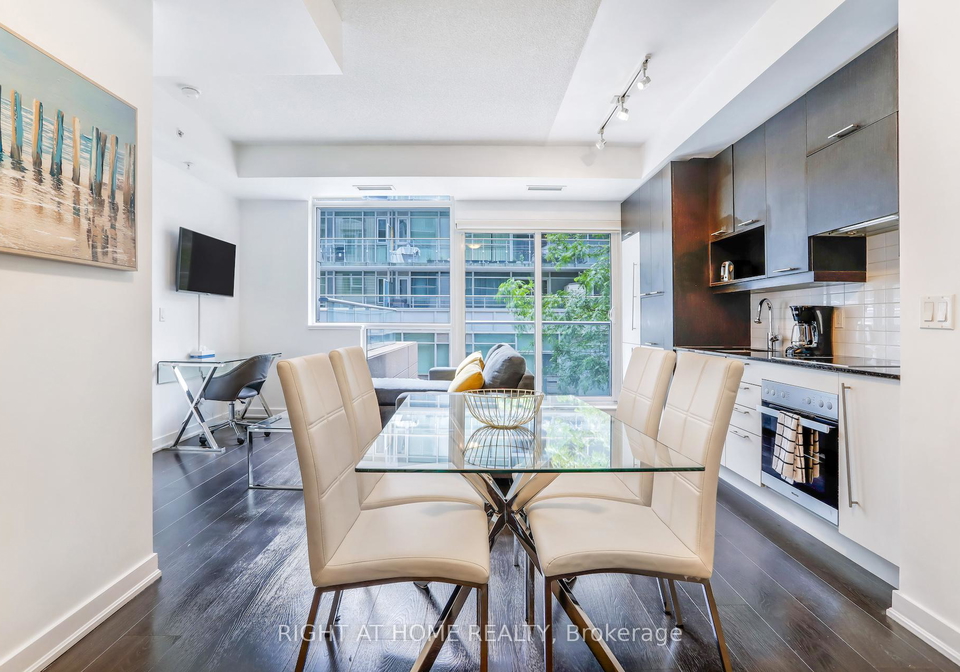 199-richmond-street-w-toronto-ontario-c13151040