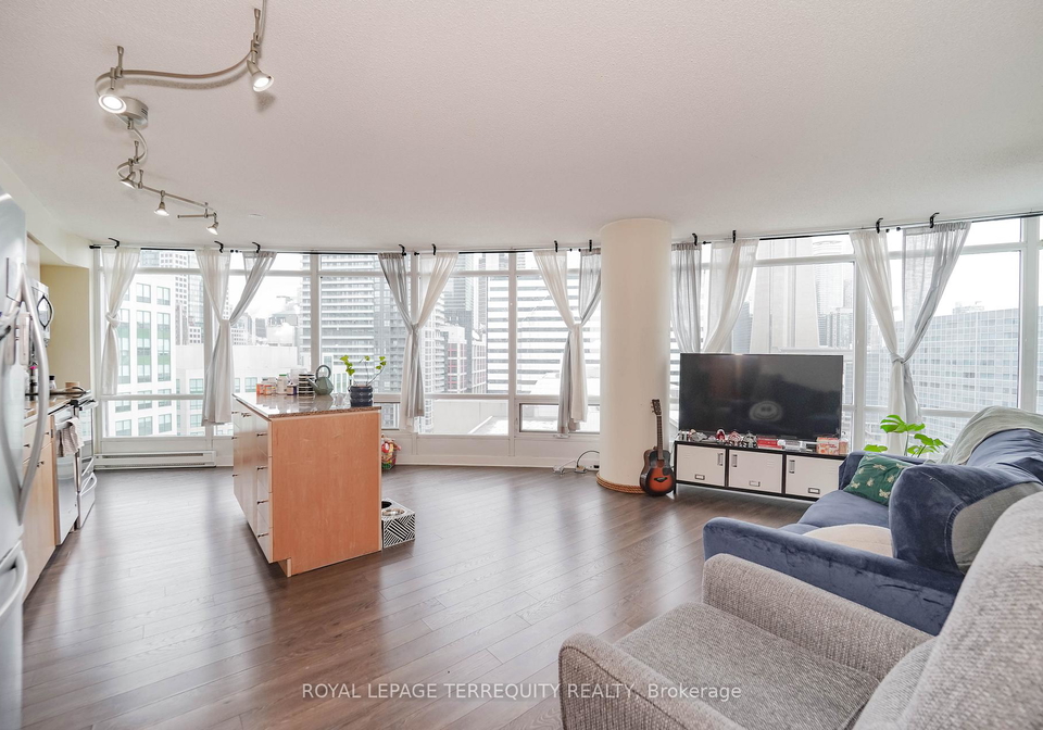 361-front-street-w-toronto-ontario-c13151124