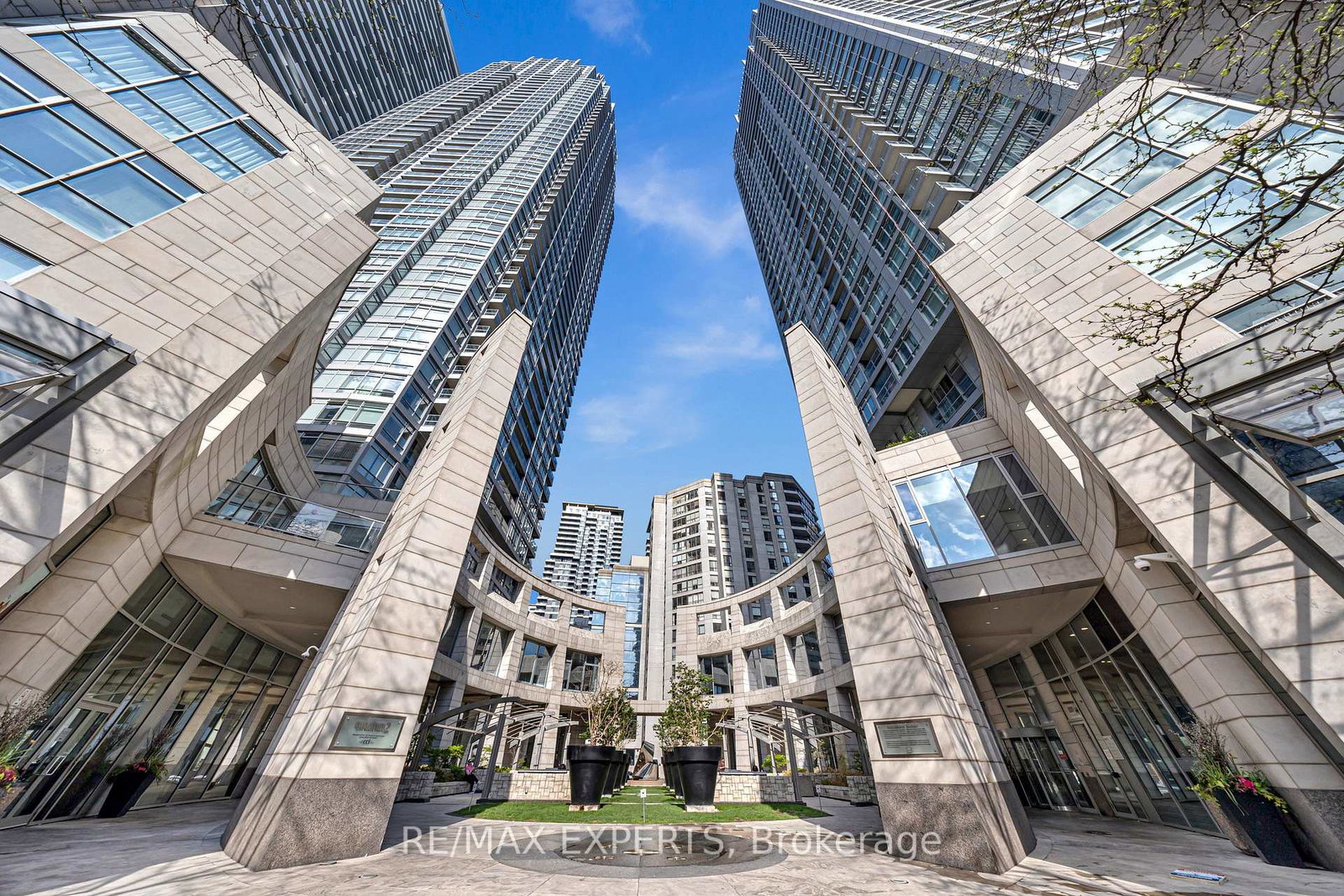 2191-yonge-street-toronto-ontario-c13151310