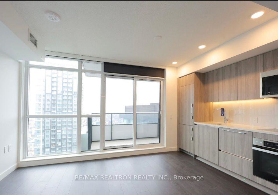38-widmer-street-toronto-ontario-c13151498