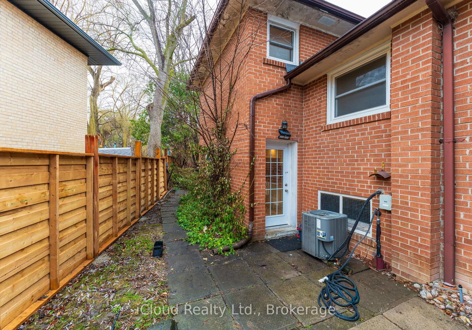 52-montressor-drive-north-york-ontario-c13151570