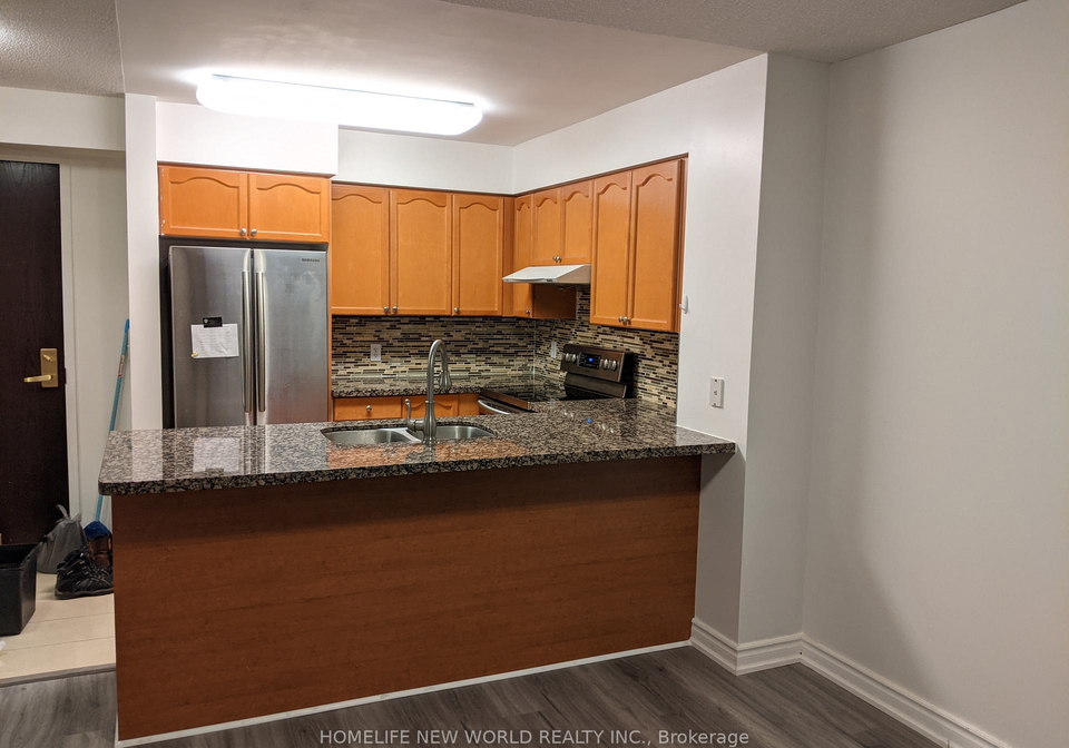 23-hollywood-avenue-north-york-ontario-c13151648
