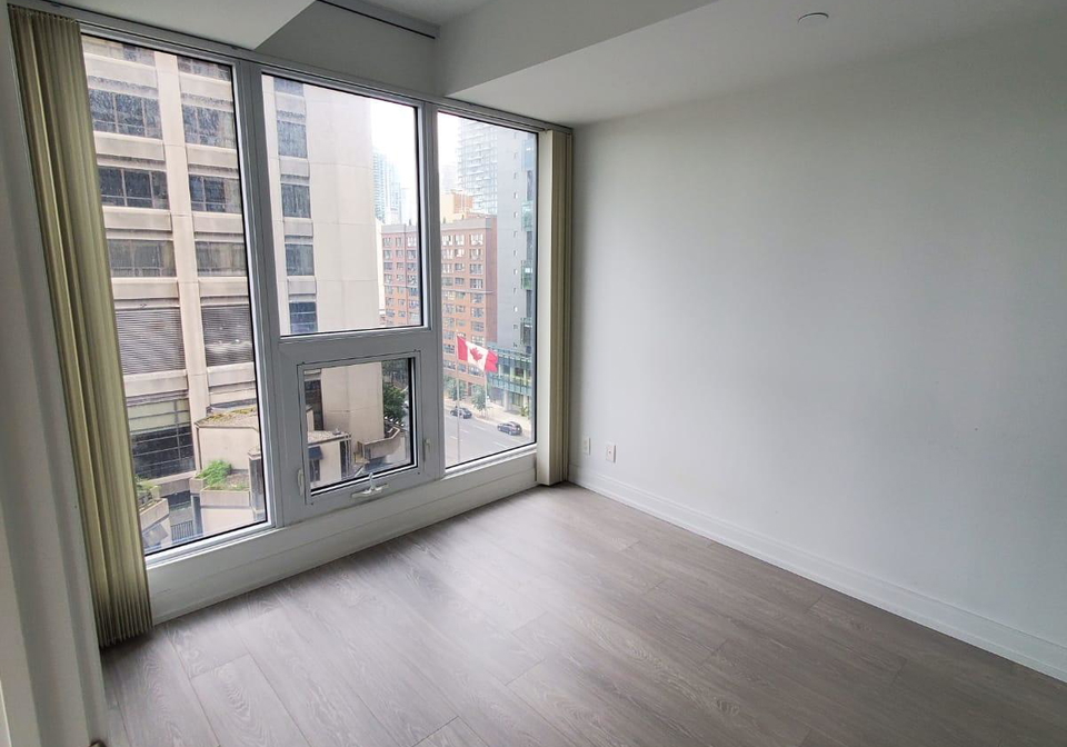 181-dundas-street-e-toronto-ontario-c13152166