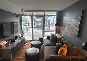 15-fort-york-boulevard-toronto-ontario-c13152404