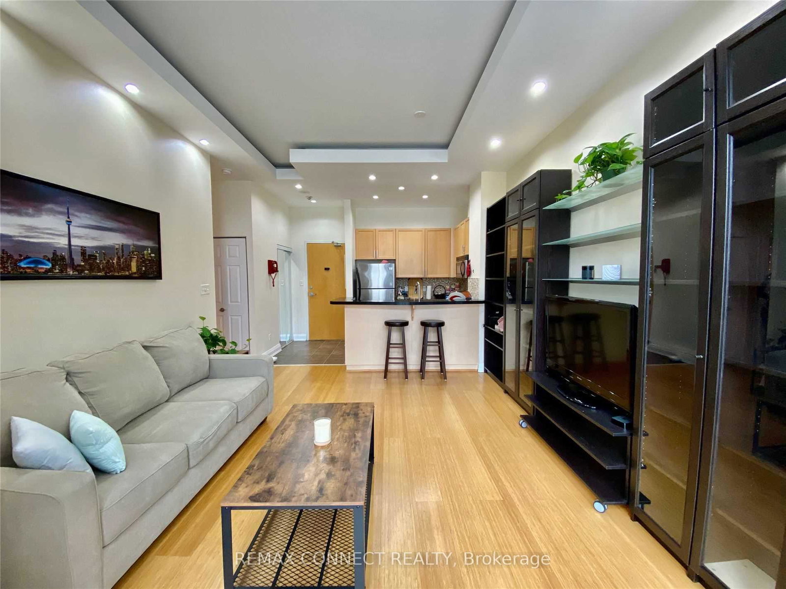 8-wellesley-street-e-toronto-ontario-c13152418