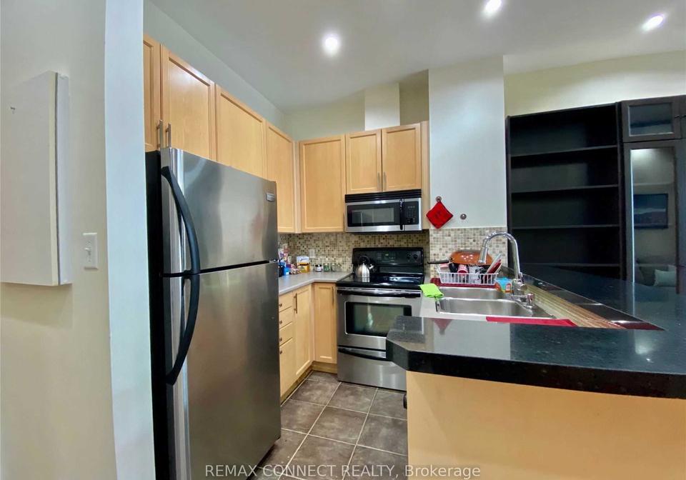 8-wellesley-street-e-toronto-ontario-c13152418