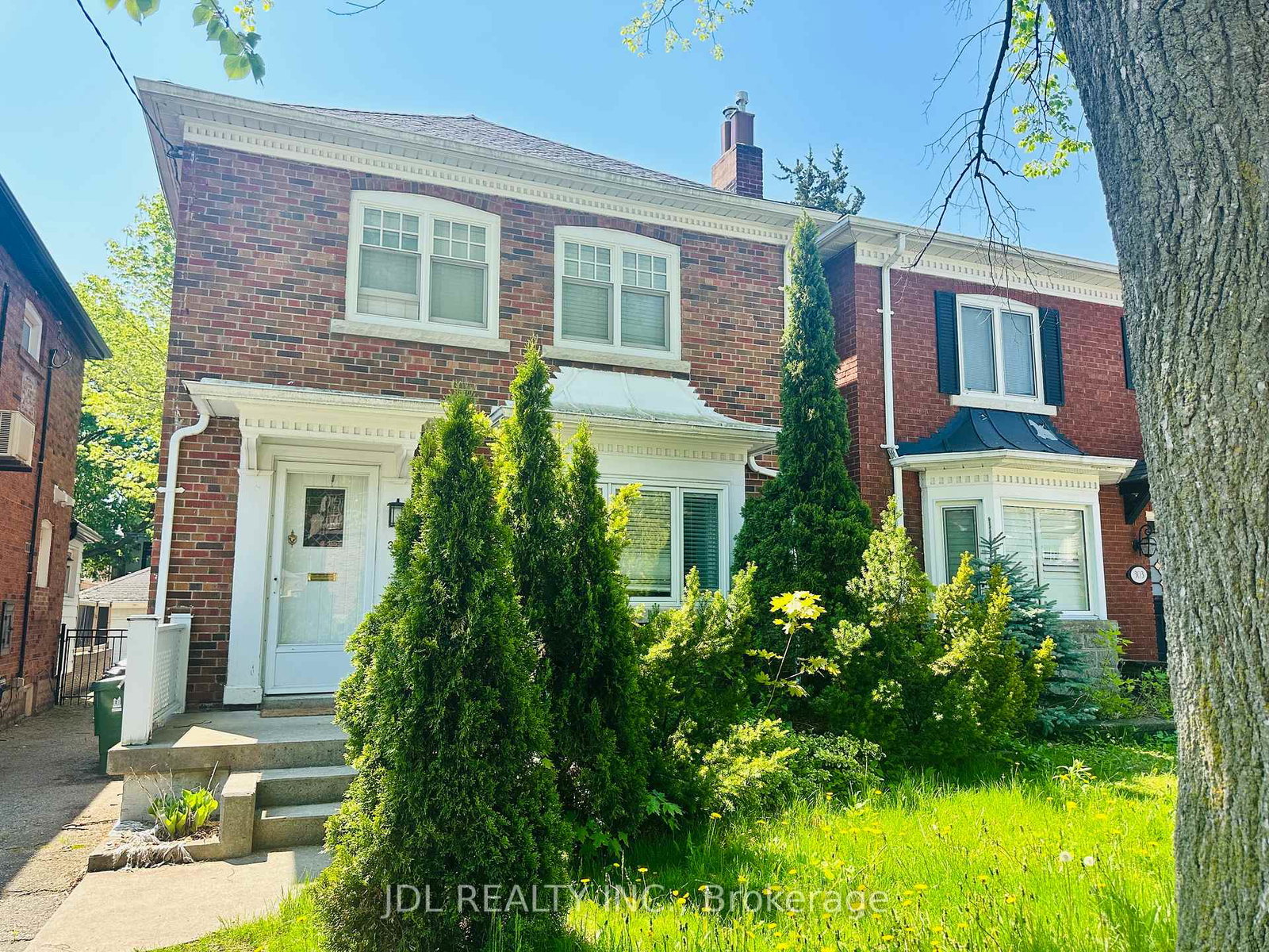 301-old-orchard-grove-toronto-ontario-c13152442