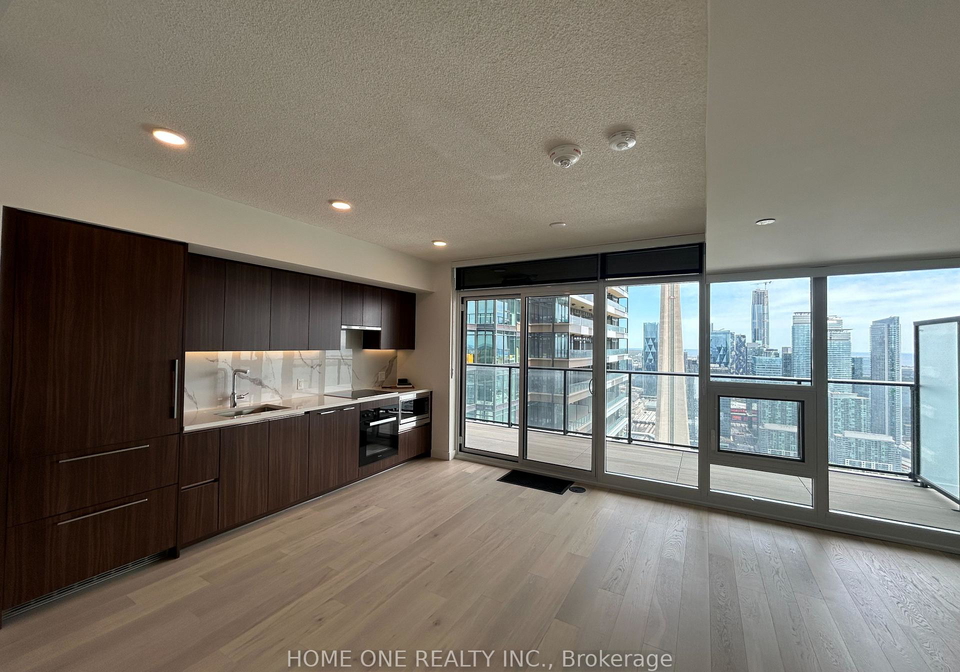 3-concord-cityplace-way-toronto-ontario-c13152496