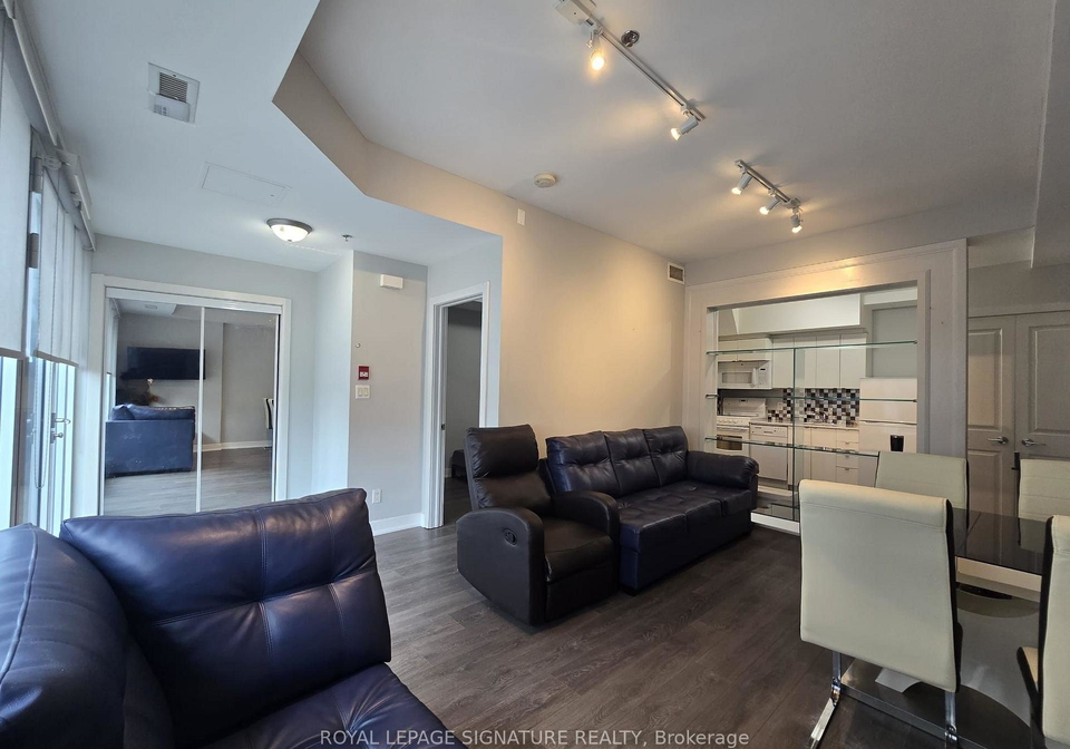 726-sheppard-avenue-w-toronto-ontario-c13152664